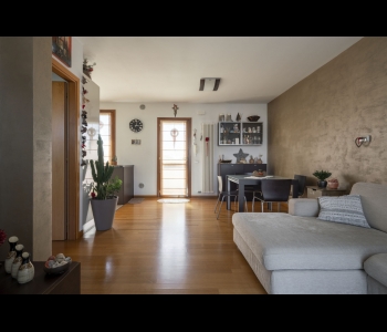 7-app38v-living jesolo