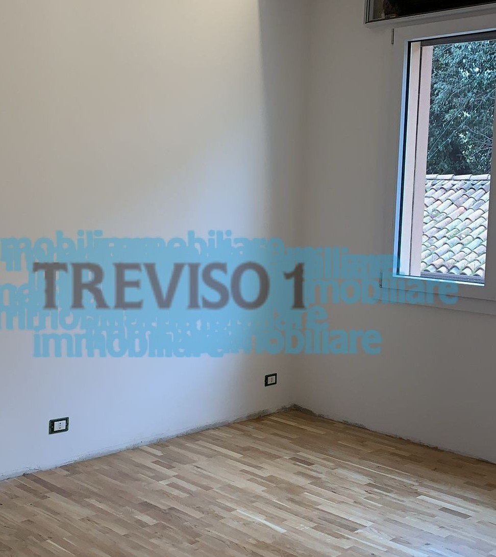 2848, Due camere ristrutturato centro storico