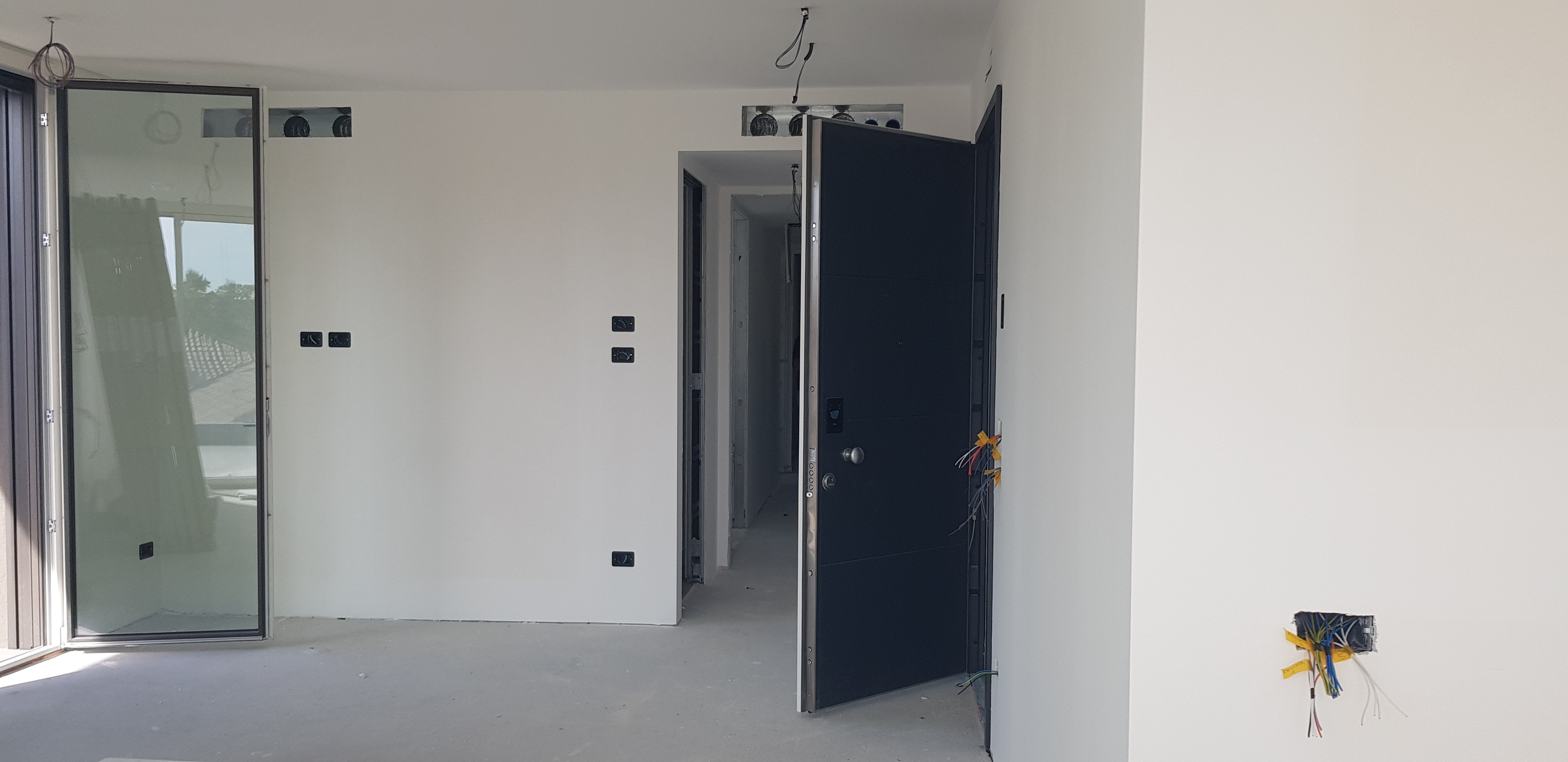 Attico nuovo con terrazza di 55 mq.